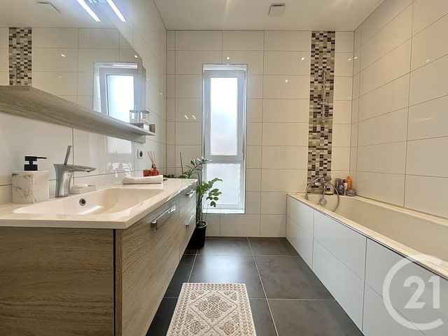 Afficher la photo en grand Maison à vendre - 10 pièces - 308,76 m2 - Wolfisheim - 67 - ALSACE