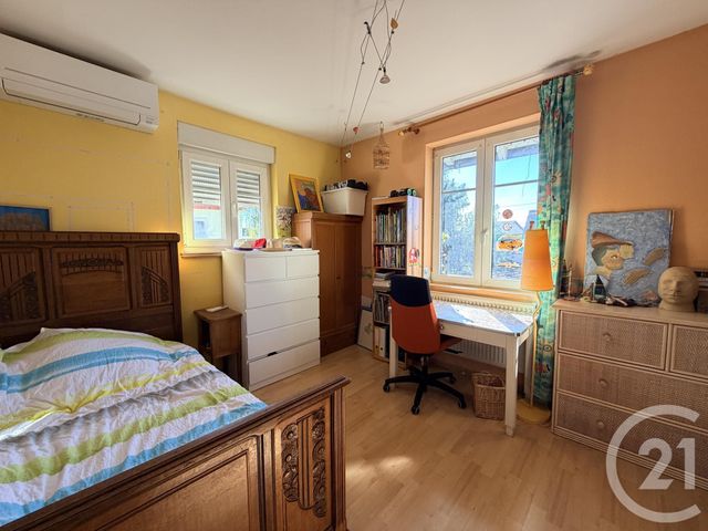 Afficher la photo en grand Maison à vendre - 8 pièces - 200 m2 - Ostwald - 67 - ALSACE