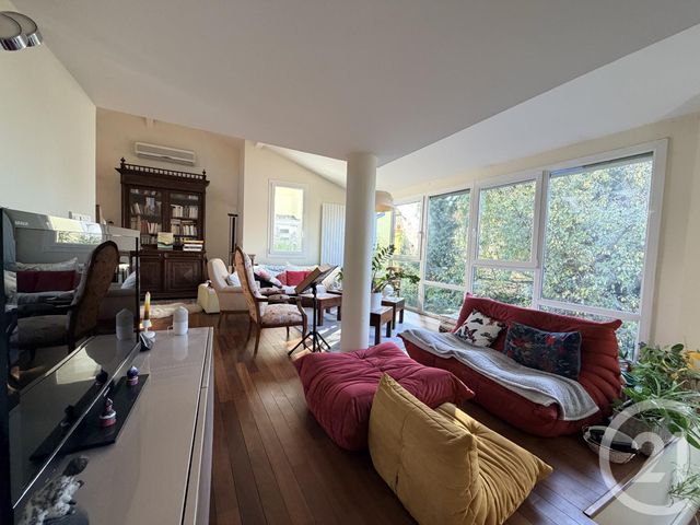 Afficher la photo en grand Maison à vendre - 8 pièces - 200 m2 - Ostwald - 67 - ALSACE