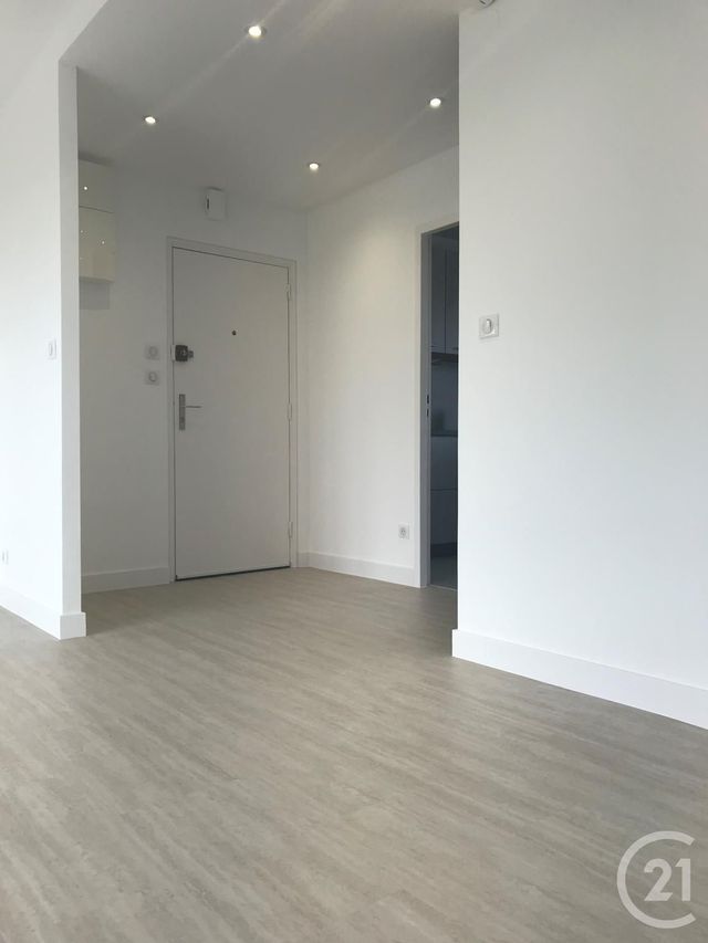 Appartement F4 à louer - 3 pièces - 86,42 m2 - Lingolsheim - 67 - ALSACE