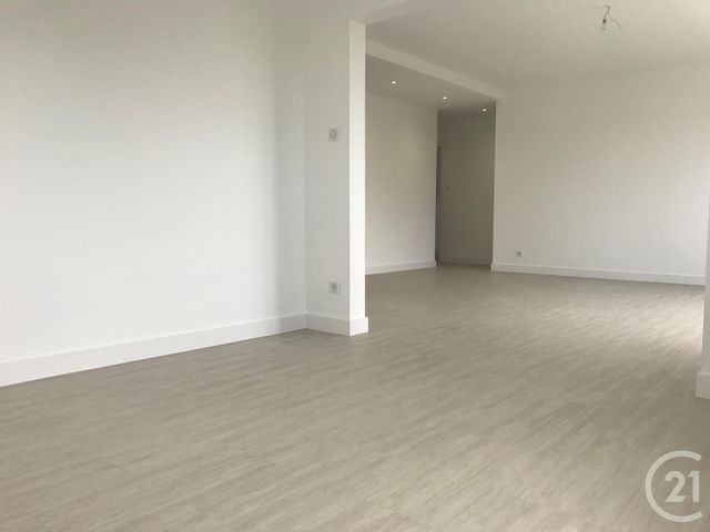Appartement F4 à louer - 3 pièces - 86,42 m2 - Lingolsheim - 67 - ALSACE