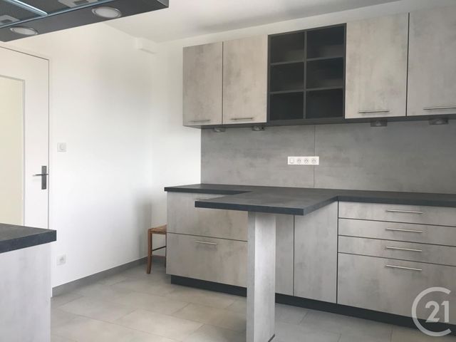 Appartement F4 à louer - 3 pièces - 86,42 m2 - Lingolsheim - 67 - ALSACE