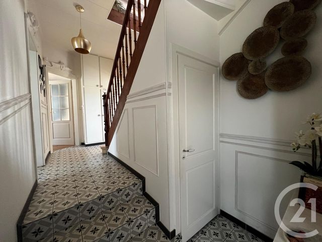 Maison à louer - 9 pièces - 198,82 m2 - Lingolsheim - 67 - ALSACE