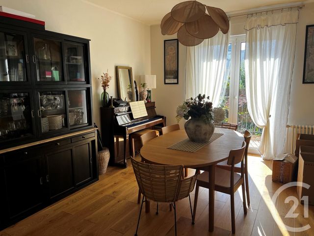 Maison à louer - 9 pièces - 198,82 m2 - Lingolsheim - 67 - ALSACE