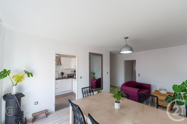 Appartement F3 à louer - 3 pièces - 63,63 m2 - Ostwald - 67 - ALSACE