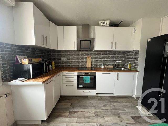 Appartement Chambre &agrave; louer - 1 pi&egrave;ce - 18 m2 - Ostwald - 67 - ALSACE