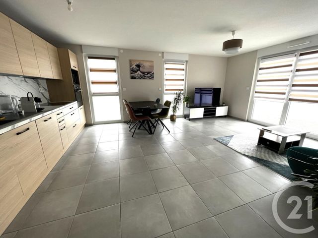 Appartement F3 &agrave; louer - 3 pi&egrave;ces - 65,60 m2 - Lingolsheim - 67 - ALSACE