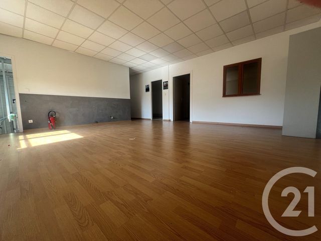 Appartement F6 &agrave; louer - 6 pi&egrave;ces - 79,29 m2 - Ostwald - 67 - ALSACE