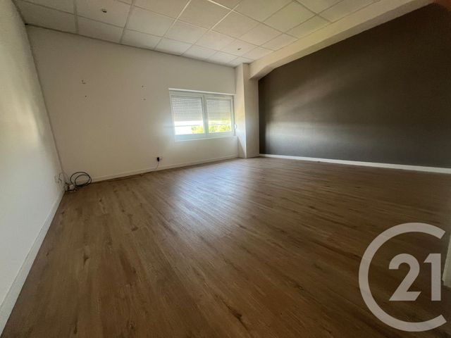 Appartement F6 &agrave; louer - 6 pi&egrave;ces - 79,29 m2 - Ostwald - 67 - ALSACE
