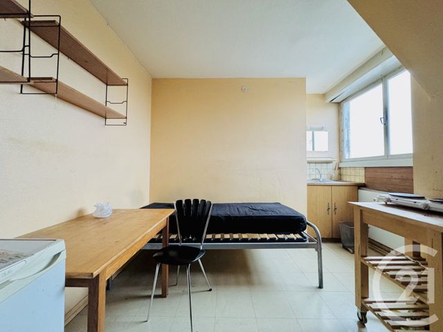 Appartement Chambre &agrave; vendre - 1 pi&egrave;ce - 10,79 m2 - Strasbourg - 67 - ALSACE