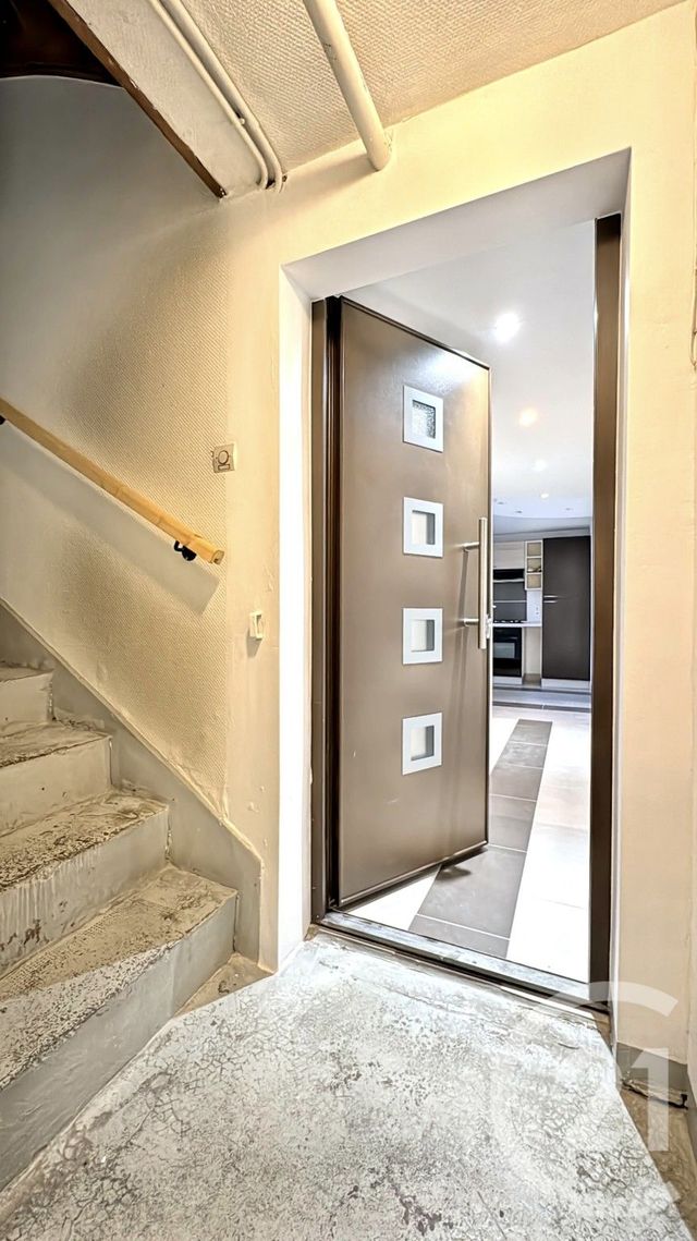 Appartement Local &agrave; vendre - 2 pi&egrave;ces - 44 m2 - Strasbourg - 67 - ALSACE
