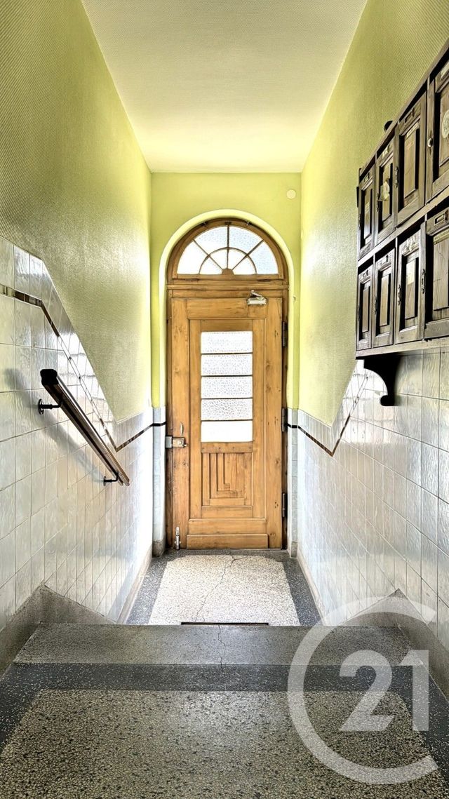 Appartement Local &agrave; vendre - 2 pi&egrave;ces - 44 m2 - Strasbourg - 67 - ALSACE