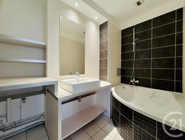 Afficher la photo en grand Appartement à vendre - 3 pièces - 68,50 m2 - Strasbourg - 67 - ALSACE