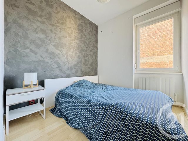Afficher la photo en grand Appartement F3 à vendre - 2 pièces - 46,93 m2 - Strasbourg - 67 - ALSACE