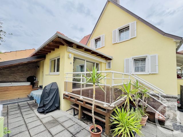Maison à vendre - 7 pièces - 130,52 m2 - Strasbourg - 67 - ALSACE