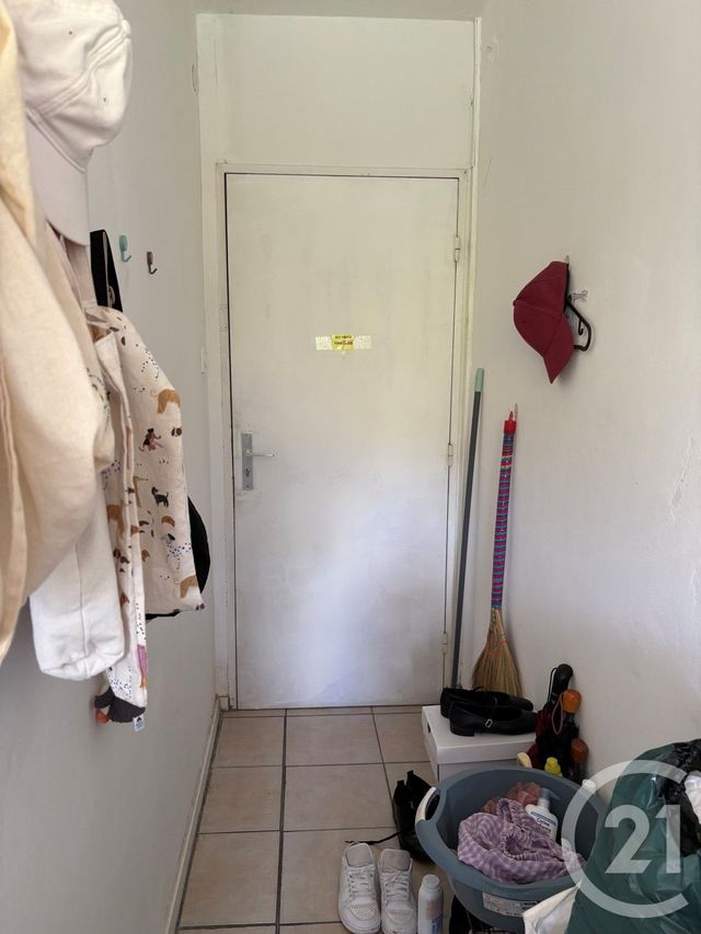 Appartement Chambre à vendre - 1 pièce - 14,90 m2 - Strasbourg - 67 - ALSACE