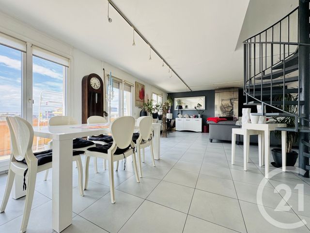 Appartement + f6 &agrave; vendre - 6 pi&egrave;ces - 190,95 m2 - Strasbourg - 67 - ALSACE