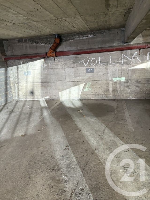 Parking &agrave; vendre - 11 m2 - Strasbourg - 67 - ALSACE