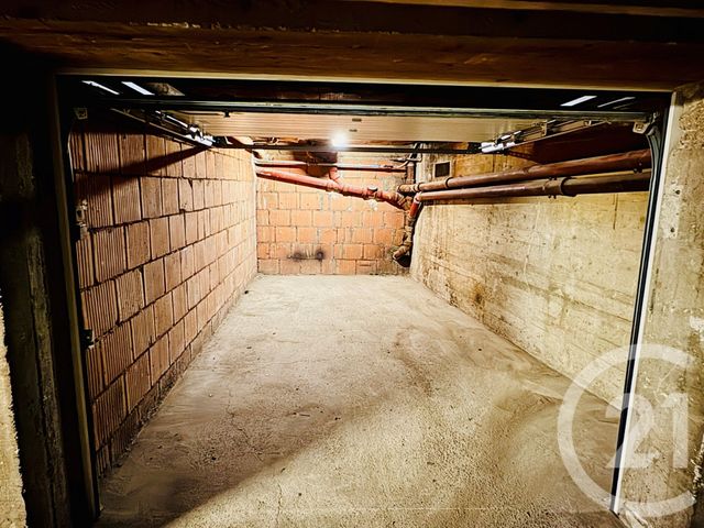 Parking &agrave; vendre - 12 m2 - Strasbourg - 67 - ALSACE