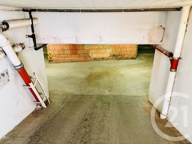 Parking &agrave; vendre - 12 m2 - Strasbourg - 67 - ALSACE